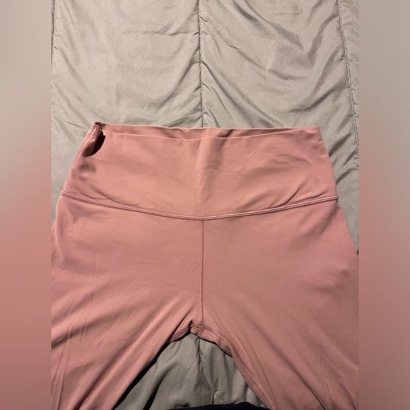 Baby pink lululemon leggings - Picture 2 of 5